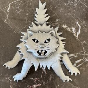Vintage JJ Jonette Pin Brooch Pewter Scaredy Cat 3.5 Inch X 3 Inch Jewelry